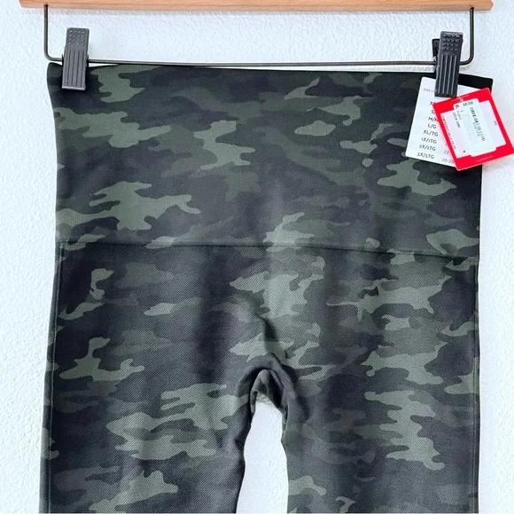 NWT Spanx Green Camo Leggings/Tights/Shapewear Ladies Size Medium (6/8) - Picture 5 of 14